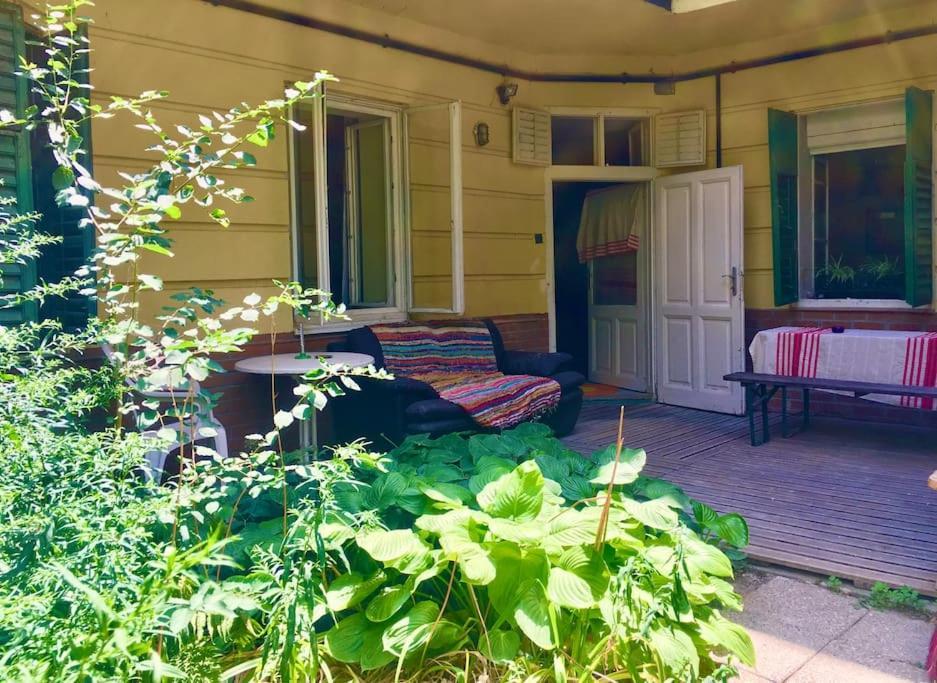 Vintage Studio Apartment, Garden And Free Parking Budapest Exterior photo